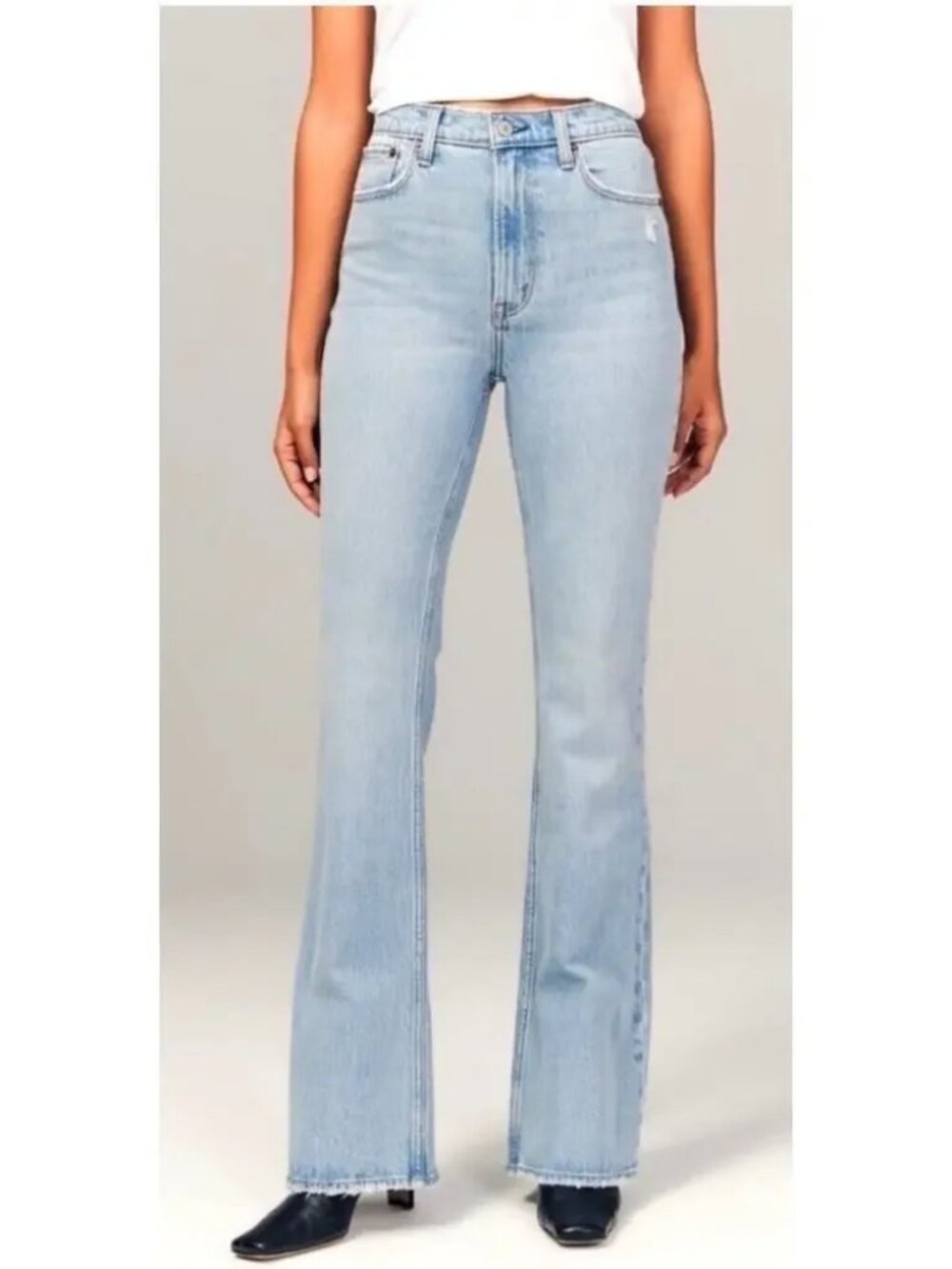 Abercrombie The Vintage Flare Leg High Rise Jeans Light Wash Size 26 Short